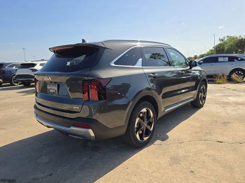 New 2026 Kia Sorento EX FWD image 8