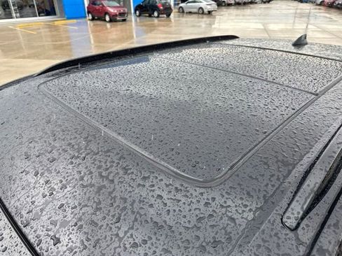 Used 2023 Chevrolet Blazer LT FWD image 17