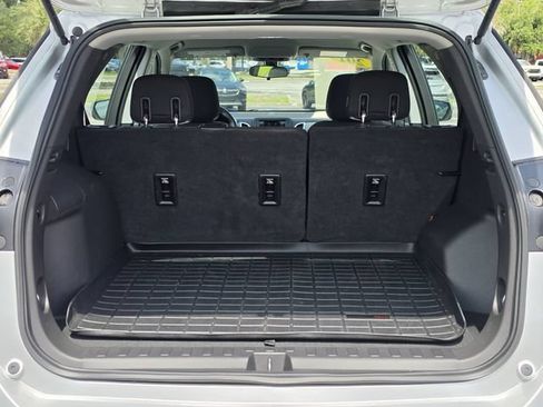 Used 2019 Chevrolet Equinox LS FWD image 12