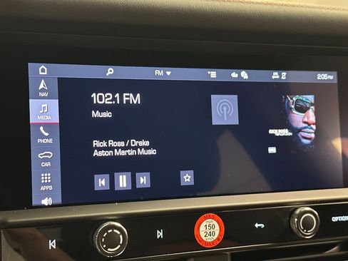 Certified 2025 Porsche Macan image 19