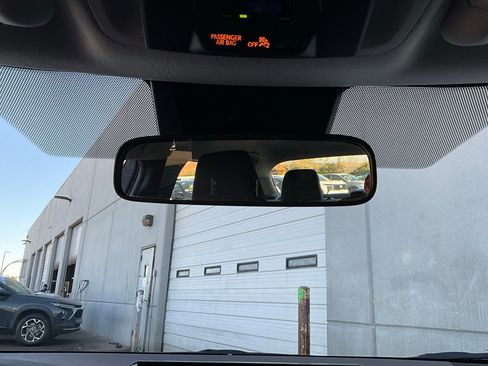 Used 2025 Toyota Corolla LE image 17