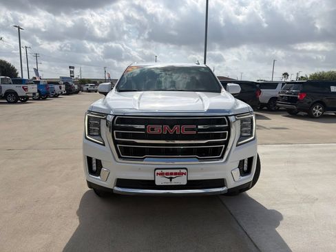 Used 2023 GMC Yukon SLT RWD image 2