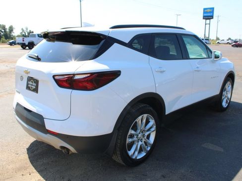 Used 2020 Chevrolet Blazer LT w/ Sound & Technology Package FWD image 9