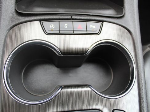 Used 2023 GMC Acadia SLT image 35