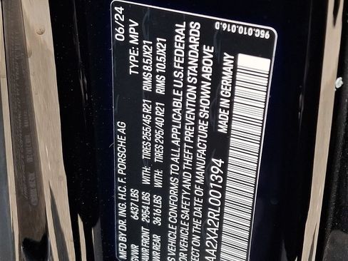 Used 2024 Porsche Macan 4 Electric AWD/4WD image 28