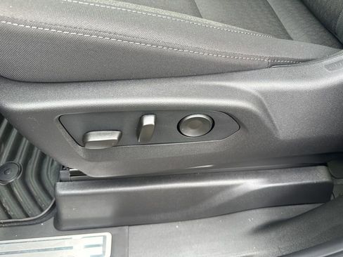 New 2026 Chevrolet Silverado 1500 LT image 18