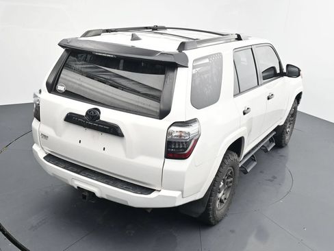 Used 2020 Toyota 4Runner Venture w/ Moonroof Package AWD/4WD image 25