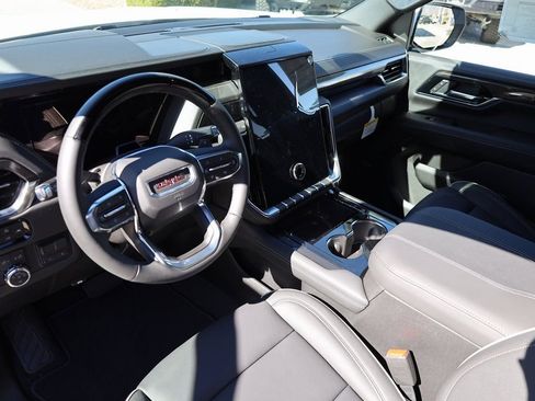 New 2026 GMC Yukon XL Elevation image 12