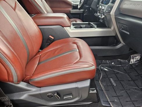 Used 2022 Ford F350 Platinum image 36