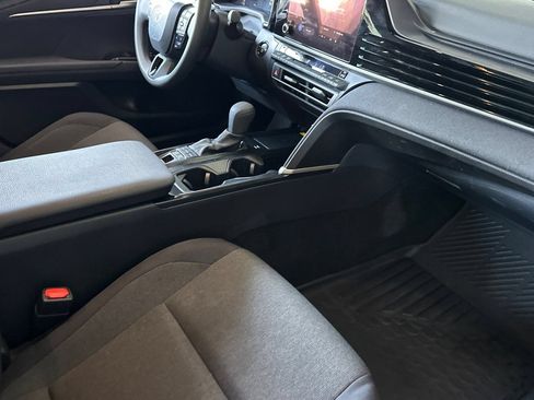 Used 2025 Toyota Camry LE FWD image 12
