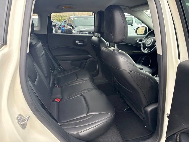 Used 2018 Jeep Compass Limited AWD/4WD image 28