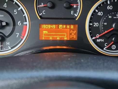 Used 2008 Nissan Titan SE RWD image 19