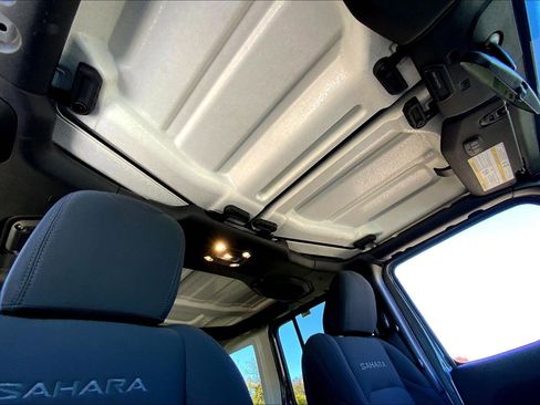 Certified 2021 Jeep Wrangler Unlimited Sahara w/ Cold Weather Group image 11