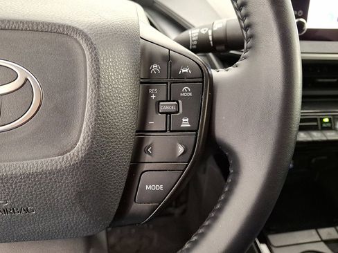 Used 2024 Toyota Prius LE image 18