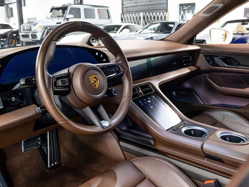 Used 2020 Porsche Taycan Turbo S image 9