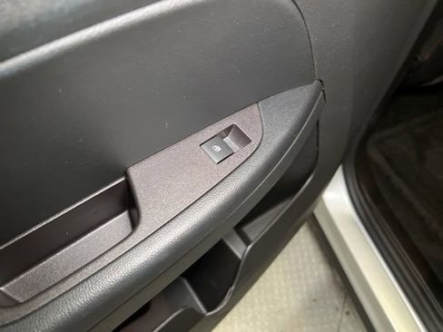 Used 2017 Chevrolet Equinox Premier w/ Enhanced Convenience Package image 58