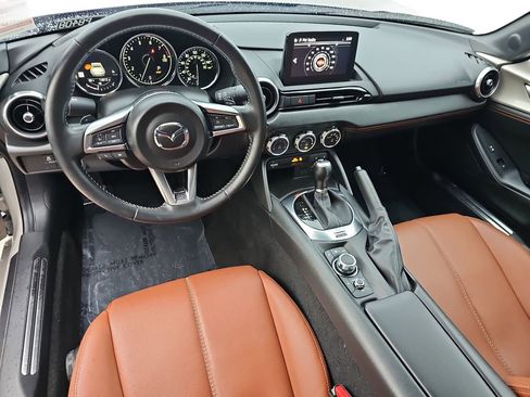 Used 2023 MAZDA MX-5 Miata Grand Touring image 9