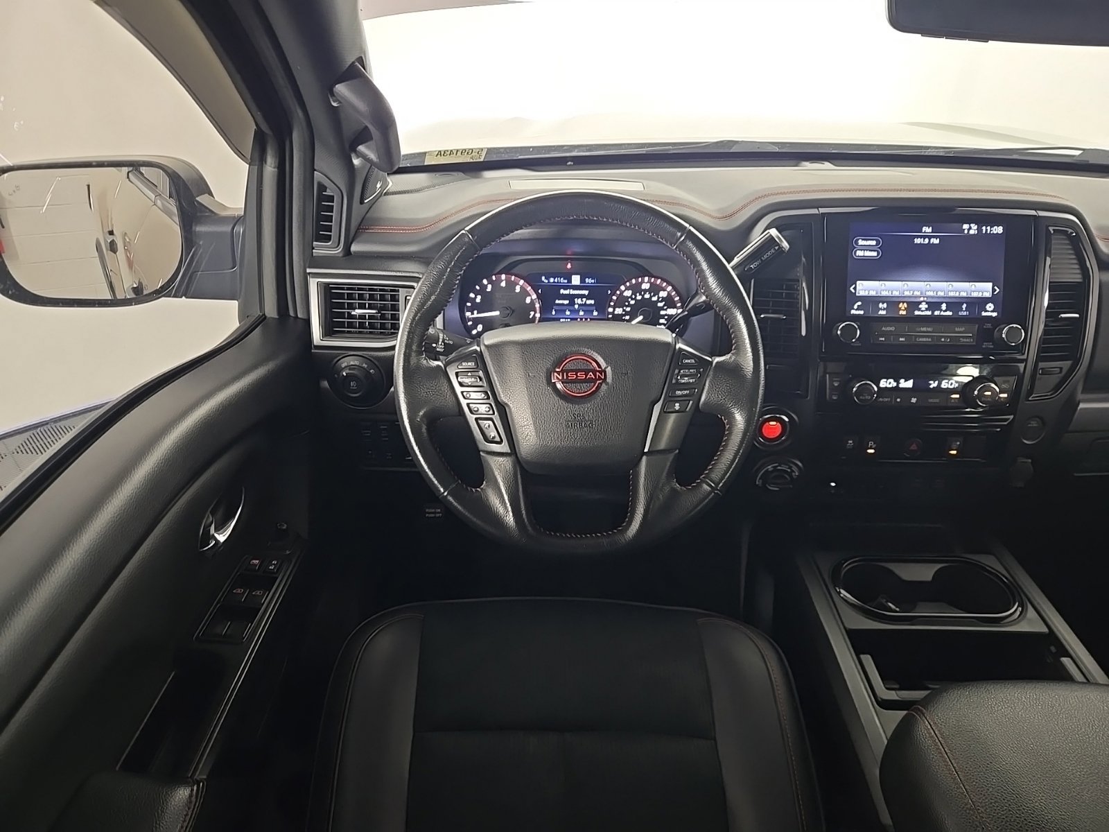 Used 2024 Nissan Titan PRO-4X w/ Pro-4x Utility Package AWD/4WD image 11