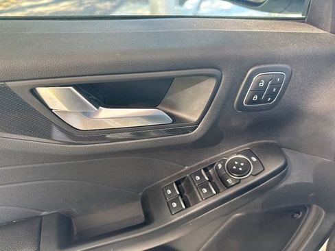 Used 2023 Ford Escape ST-Line Select w/ Tech Pack #2 image 11