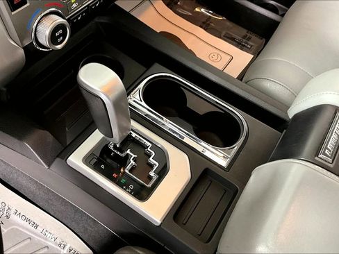 Used 2014 Toyota Tundra Limited image 17