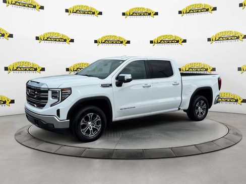 Used 2026 GMC Sierra 1500 SLT AWD/4WD image 1