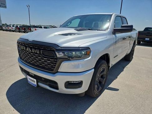 Used 2026 RAM 1500 Express AWD/4WD image 31