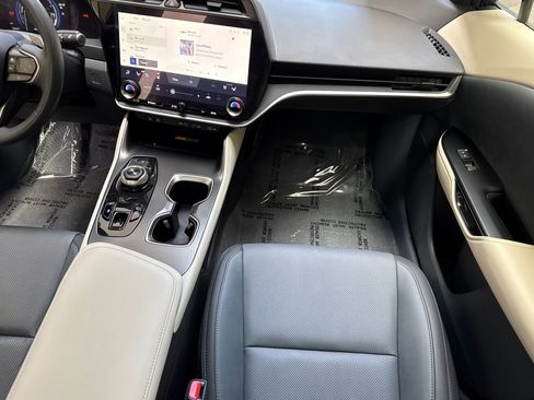 Certified 2023 Lexus RZ 450e Premium w/ Technology Package AWD/4WD image 31