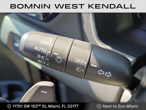 Used 2025 Honda Pilot EX-L image 13