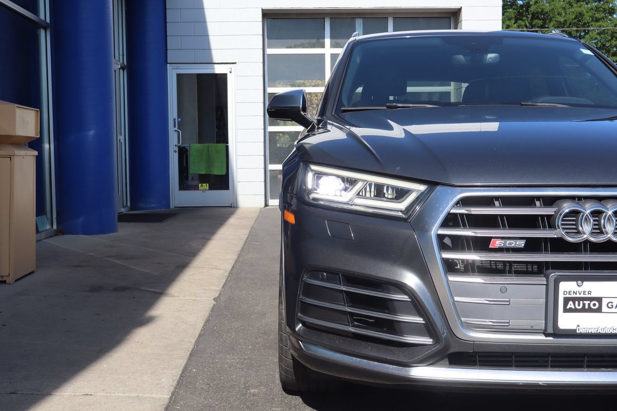 Used 2018 Audi SQ5 Premium Plus w/ S Sport Package AWD/4WD image 32