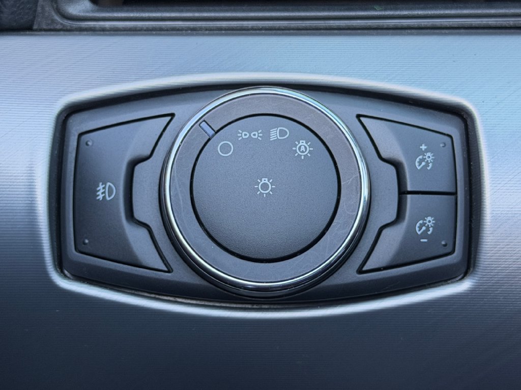 Used 2019 Ford Mustang Premium RWD image 26