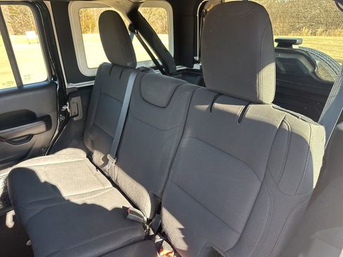 Used 2020 Jeep Wrangler Unlimited Sport image 28