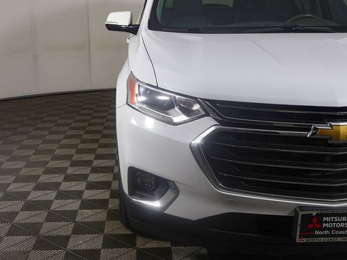 Used 2020 Chevrolet Traverse LT w/ Driver Confidence II Package AWD/4WD image 14