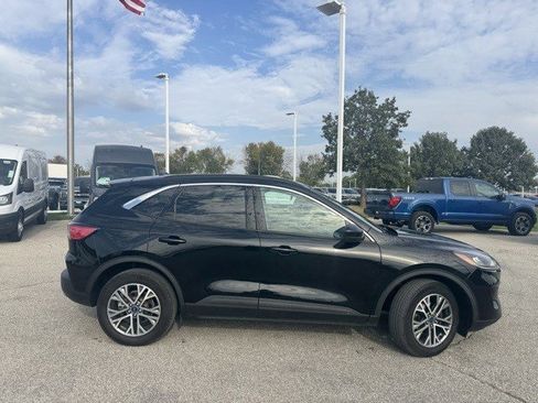 Certified 2022 Ford Escape SEL image 9