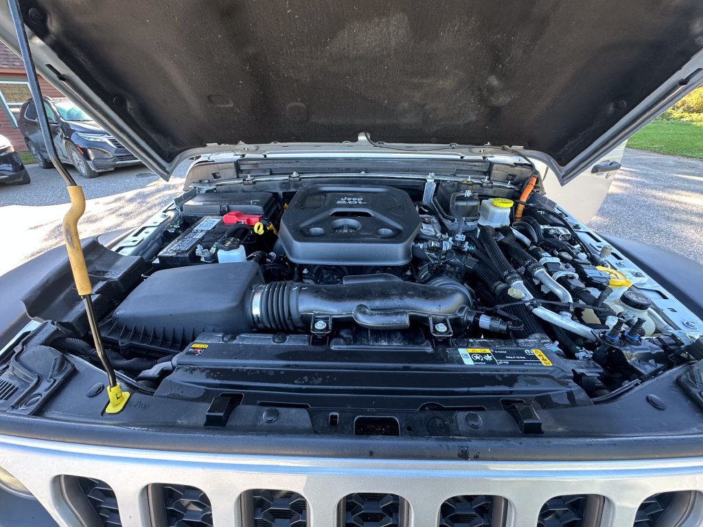 Used 2023 Jeep Wrangler Unlimited Rubicon 4xe AWD/4WD image 19