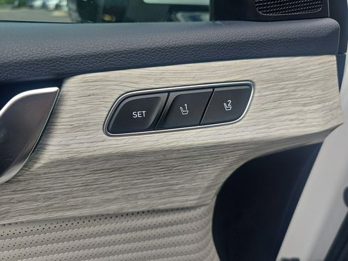 Used 2025 Hyundai Palisade Calligraphy AWD/4WD image 11