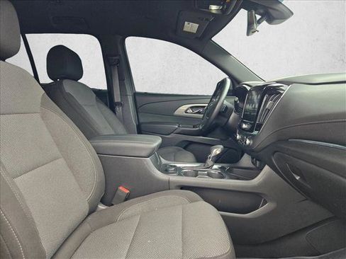 Used 2023 Chevrolet Traverse LT w/ Rear Camera Mirror Package image 14