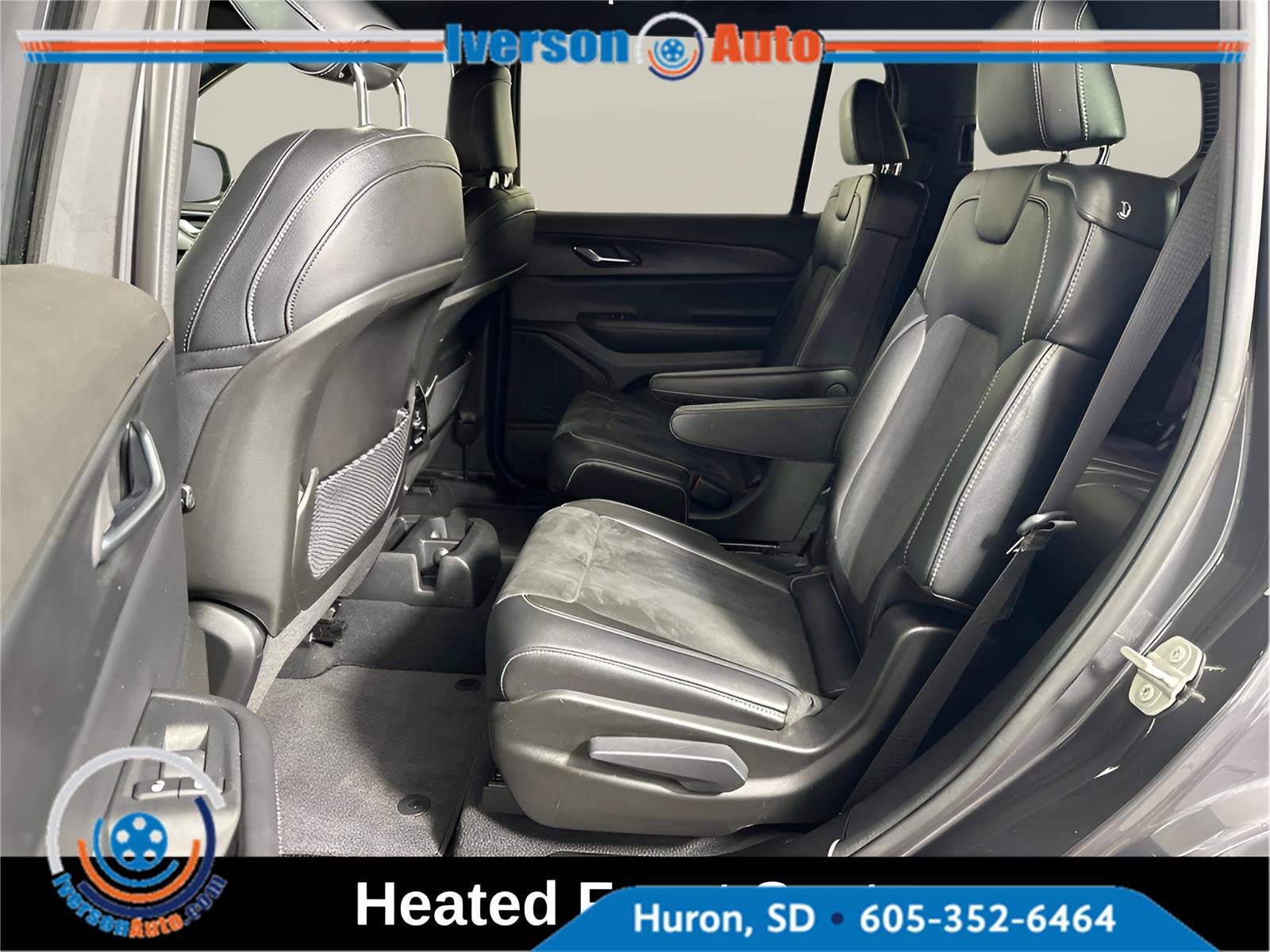 Used 2024 Jeep Grand Cherokee L Altitude AWD/4WD image 25