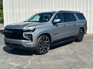 Used 2025 Chevrolet Suburban RST w/ RST Capability Package AWD/4WD video 2