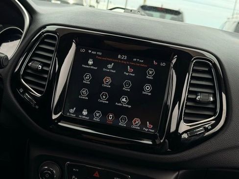 Used 2021 Jeep Compass Limited image 23