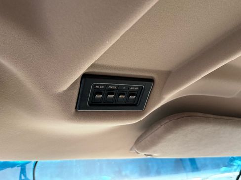 Used 2002 Chevrolet Express 2500 w/ Preferred Equipment Group 2 image 25