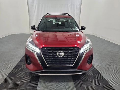 Used 2022 Nissan Kicks SR w/ Interior Electronics Package FWD image 14