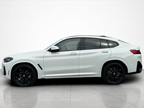 Used 2024 BMW X4 xDrive30i w/ M Sport Package image 2