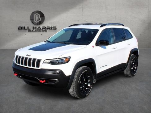 Used 2022 Jeep Cherokee Trailhawk w/ Comfort/Convenience Group image 1