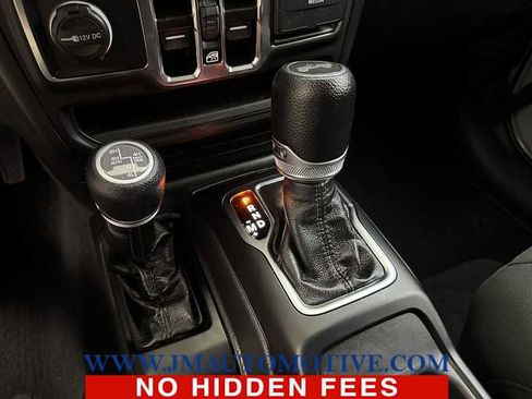 Used 2023 Jeep Wrangler Unlimited w/ 8.4" Radio Group AWD/4WD image 35