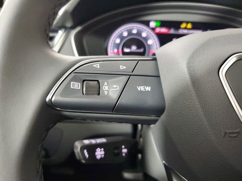 Used 2025 Audi Q5 2.0T Premium image 25