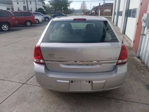 Used 2005 Chevrolet Malibu LS w/ Preferred Equipment Group image 2