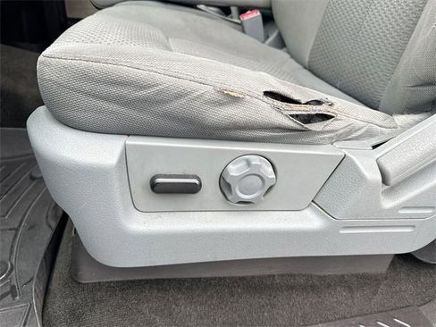 Used 2013 Ford F150 XLT w/ Luxury Equipment Group image 12