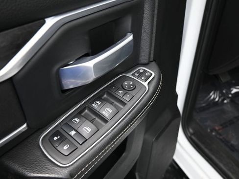 Used 2024 RAM 2500 Big Horn image 13