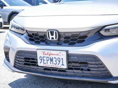 Used 2023 Honda Civic Sport image 6