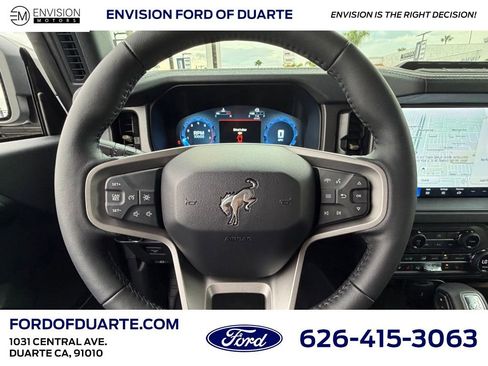 New 2025 Ford Bronco Badlands image 16